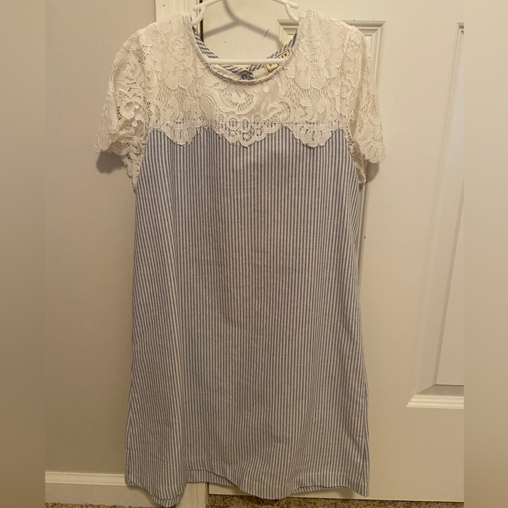 Hayden Girls lace and seersucker dress size 11/12 medium